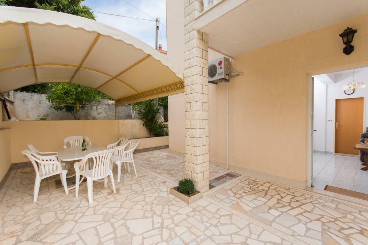 Apartment Villa Nella Bella Trogir Exterior photo