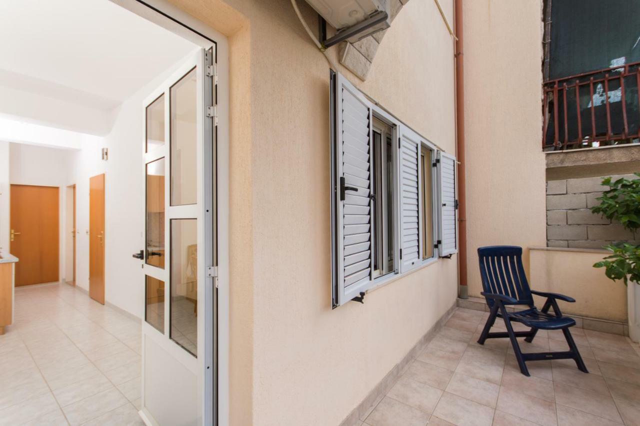 Apartment Villa Nella Bella Trogir Exterior photo